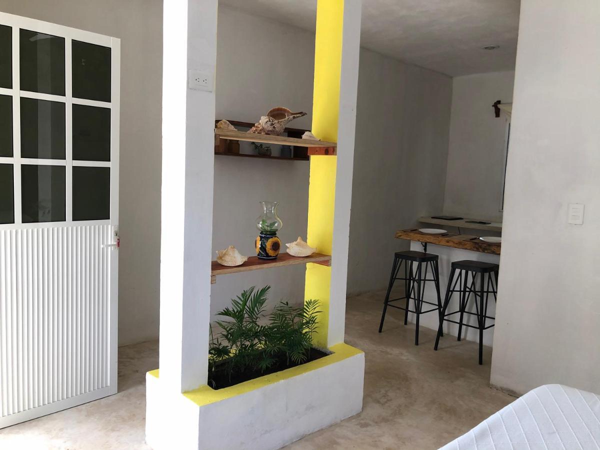 Casa Los Abuelos ホルボックス島 エクステリア 写真