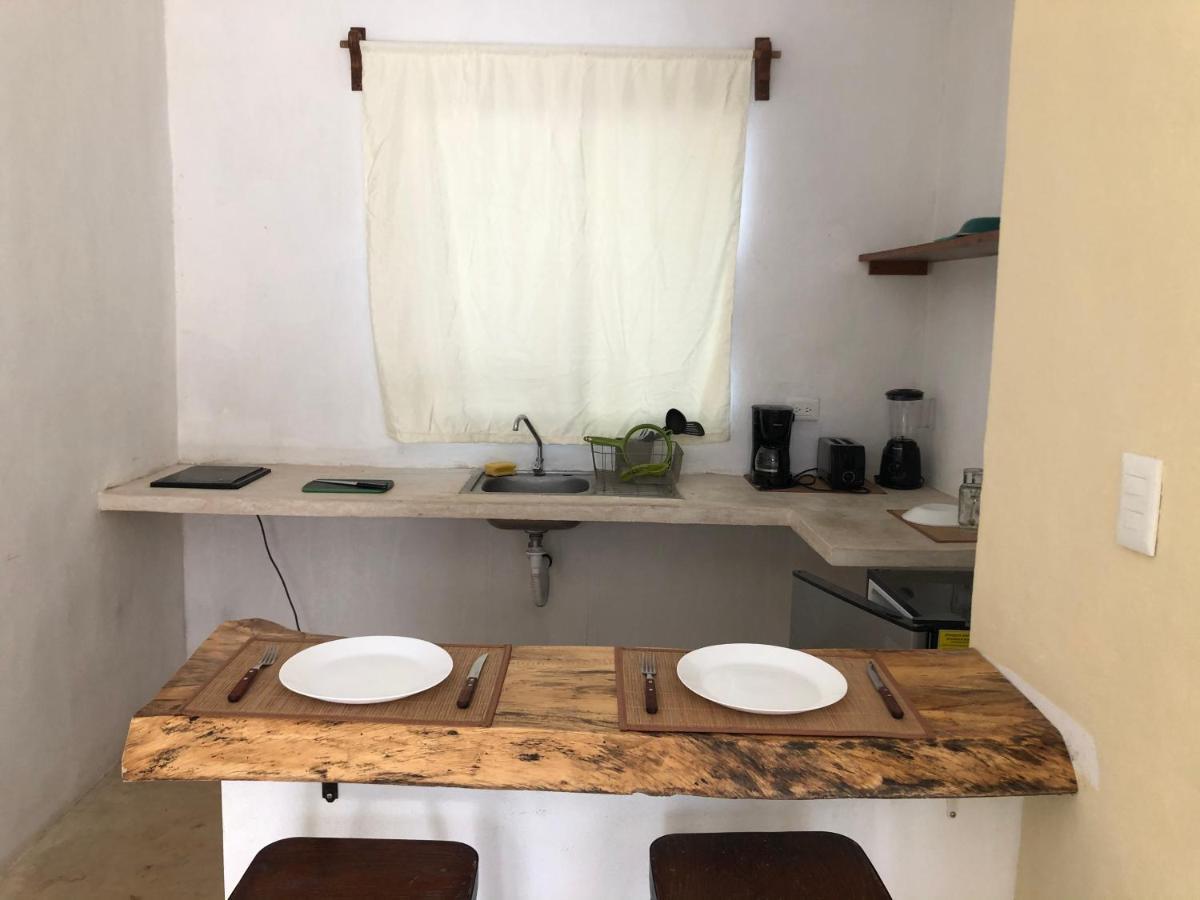 Casa Los Abuelos ホルボックス島 エクステリア 写真